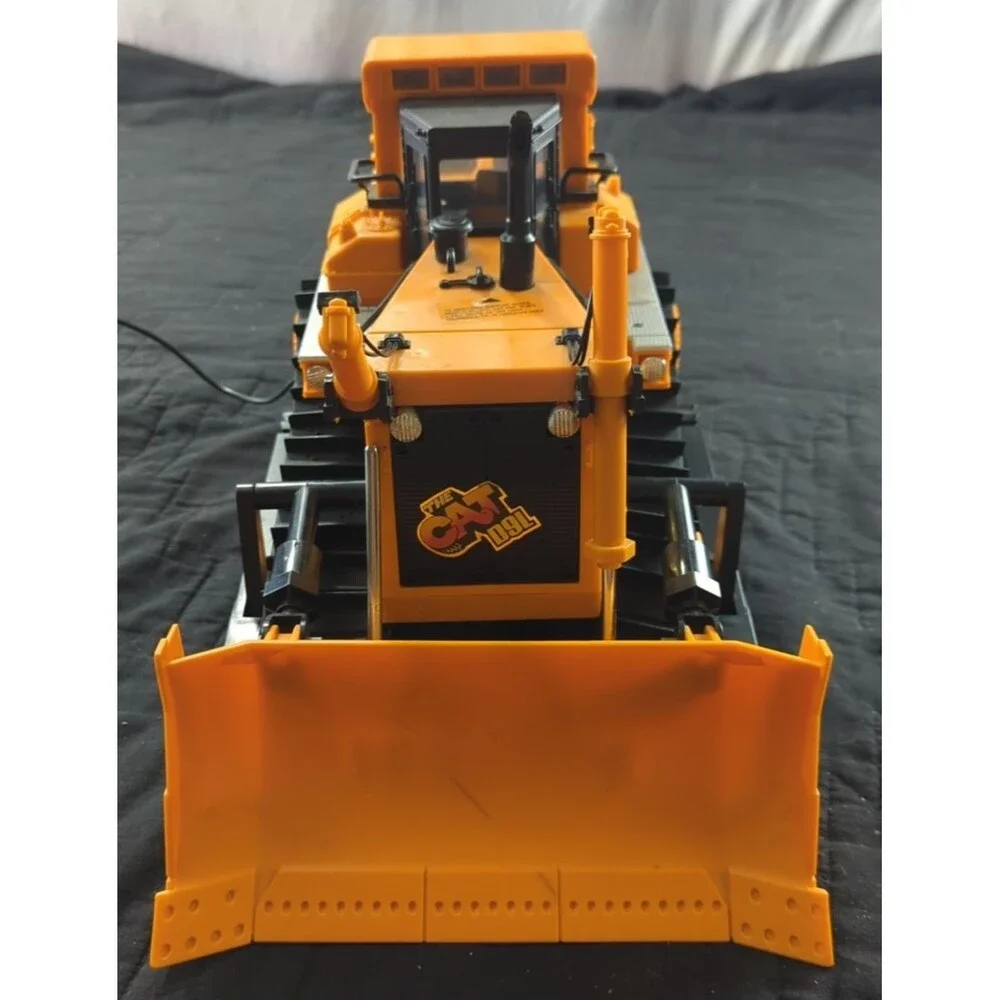 New Bright Caterpillar The Cat D9L Remote Control Bulldozer 1987 Works READ!!